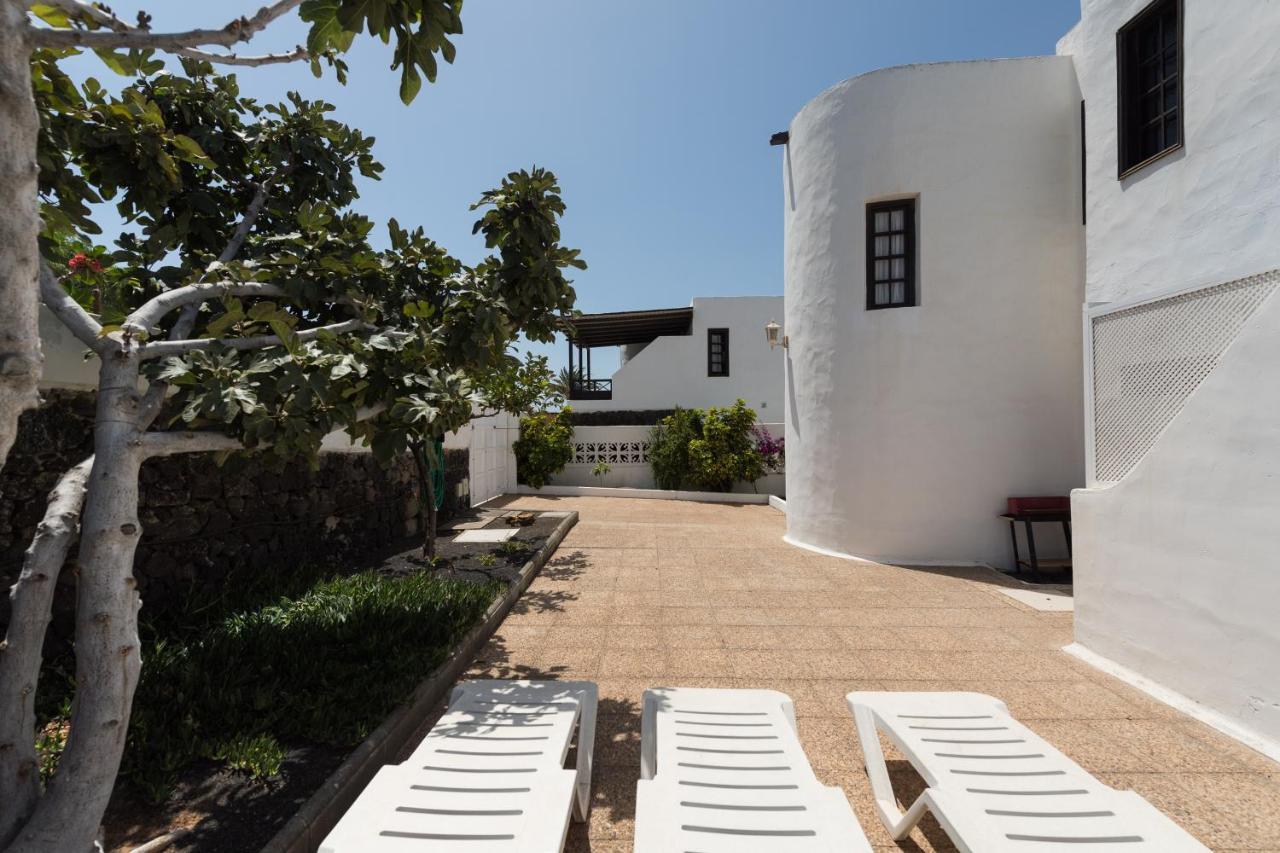 2Br Beach House - Solarium & Shower Terrace - 13 Puerto del Carmen (Lanzarote) Exterior foto