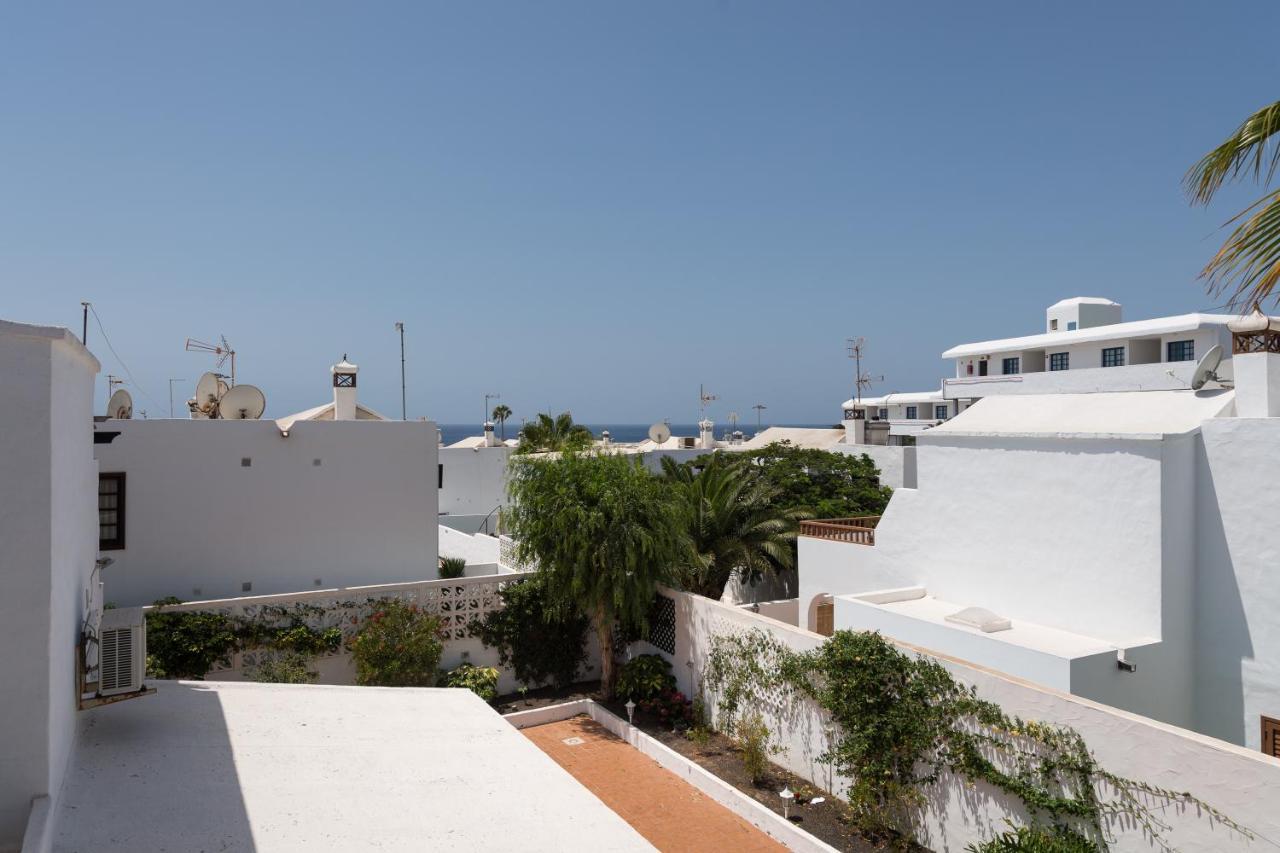 2Br Beach House - Solarium & Shower Terrace - 13 Puerto del Carmen (Lanzarote) Exterior foto
