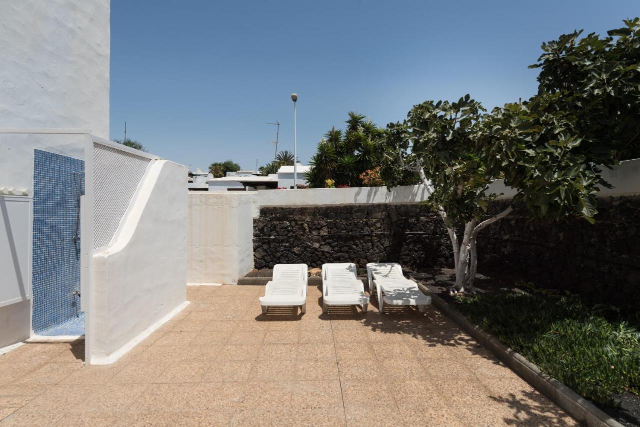 2Br Beach House - Solarium & Shower Terrace - 13 Puerto del Carmen (Lanzarote) Exterior foto