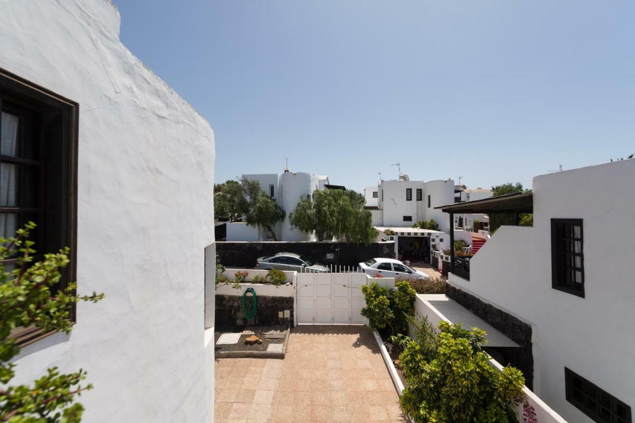 2Br Beach House - Solarium & Shower Terrace - 13 Puerto del Carmen (Lanzarote) Exterior foto