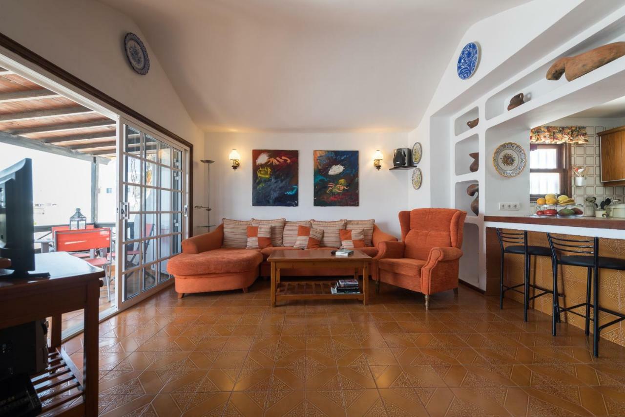 2Br Beach House - Solarium & Shower Terrace - 13 Puerto del Carmen (Lanzarote) Exterior foto